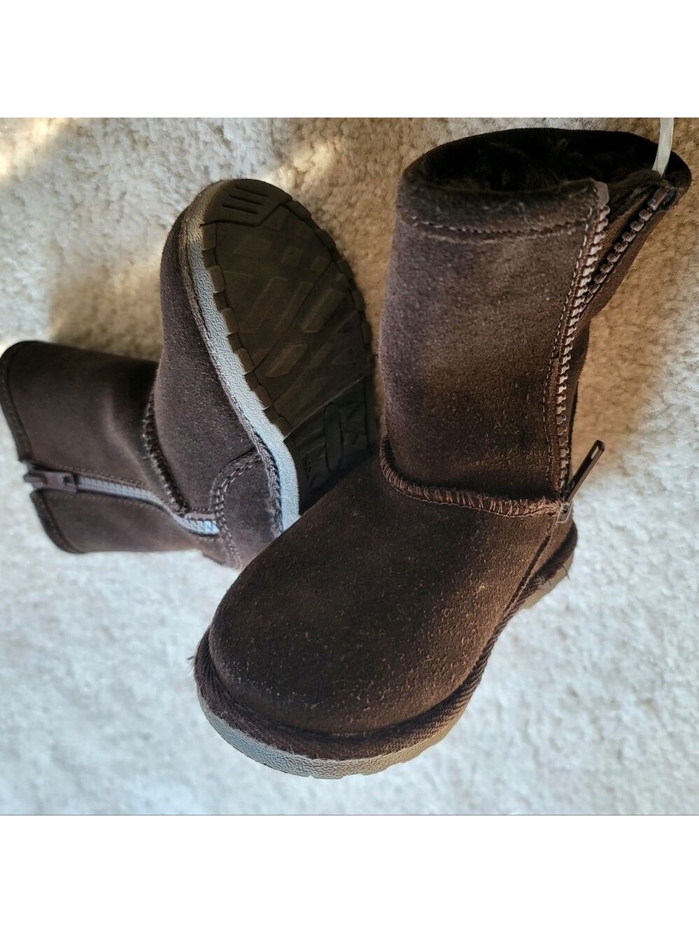 Toddler Brown Suede Boots Size 6 Medium
